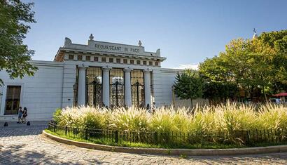 Recoleta Cemetery