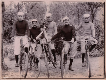 Ciclistas. Rauch. 